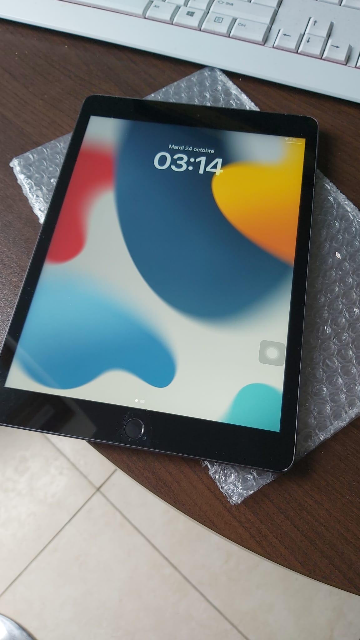 iPad (8e génération) 32 Go WiFi Gris Sidéral d’occasion